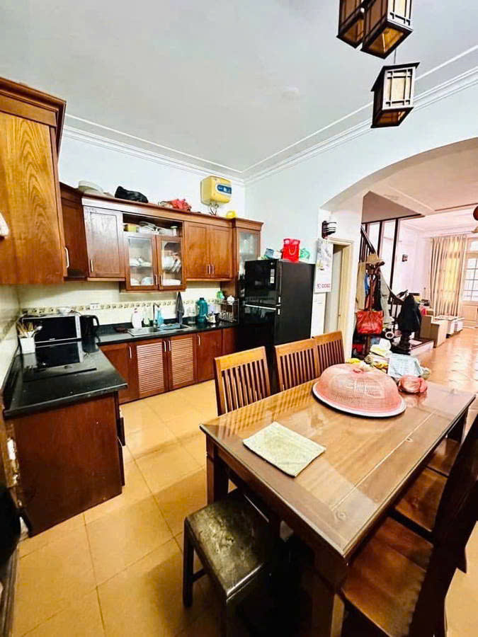 BÁN NHÀ NGHI TÀM, TÂY HỒ. 60M2 4 TẦNG MT 5M GIÁ 15 TỶ- NGÕ THÔNG -OTO NHÀ DÂN XÂY CHẮC CHẮN VÔ CÙNG. - Ảnh 4